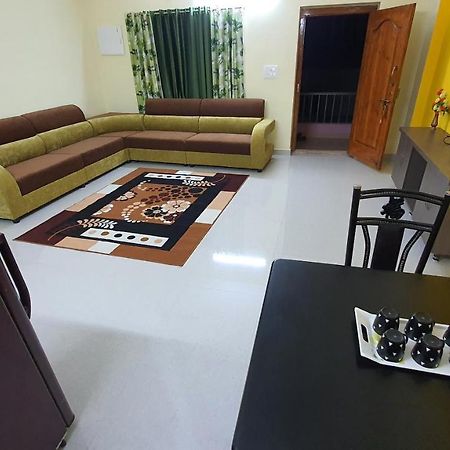 Tirupati Homestay - 2Bhk Ac Family Apartments Near Alipiri And Kapilatheertham - Walk To A2B Veg Restaurant - Wifi - Android Tv - Easy Access To Tirumala Exteriör bild