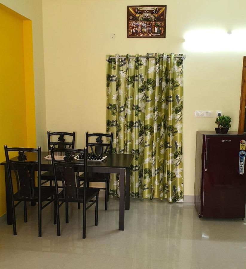 Tirupati Homestay - 2Bhk Ac Family Apartments Near Alipiri And Kapilatheertham - Walk To A2B Veg Restaurant - Wifi - Android Tv - Easy Access To Tirumala Exteriör bild