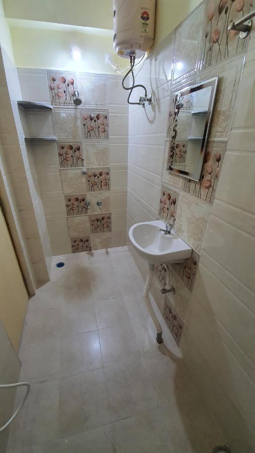 Tirupati Homestay - 2Bhk Ac Family Apartments Near Alipiri And Kapilatheertham - Walk To A2B Veg Restaurant - Wifi - Android Tv - Easy Access To Tirumala Exteriör bild