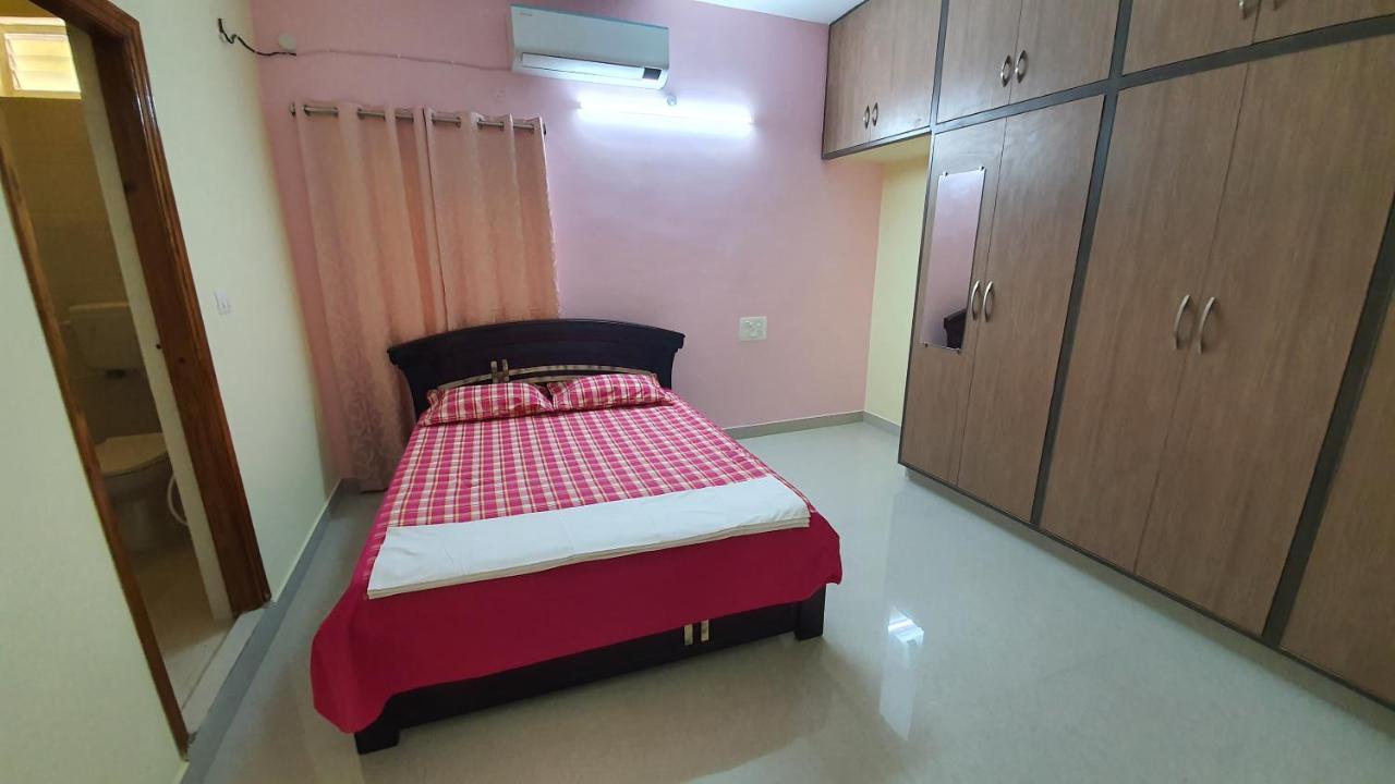 Tirupati Homestay - 2Bhk Ac Family Apartments Near Alipiri And Kapilatheertham - Walk To A2B Veg Restaurant - Wifi - Android Tv - Easy Access To Tirumala Exteriör bild